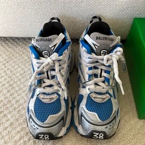 Balenciaga women’s sneakers